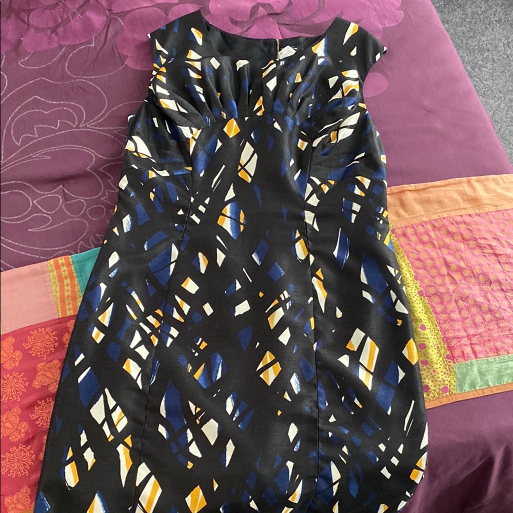 Elegant Black and Blue Patterned Dress